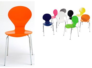 Butterfly chairs with coloured shells