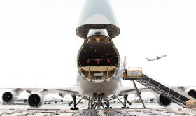 Cathay suspends cargo flights